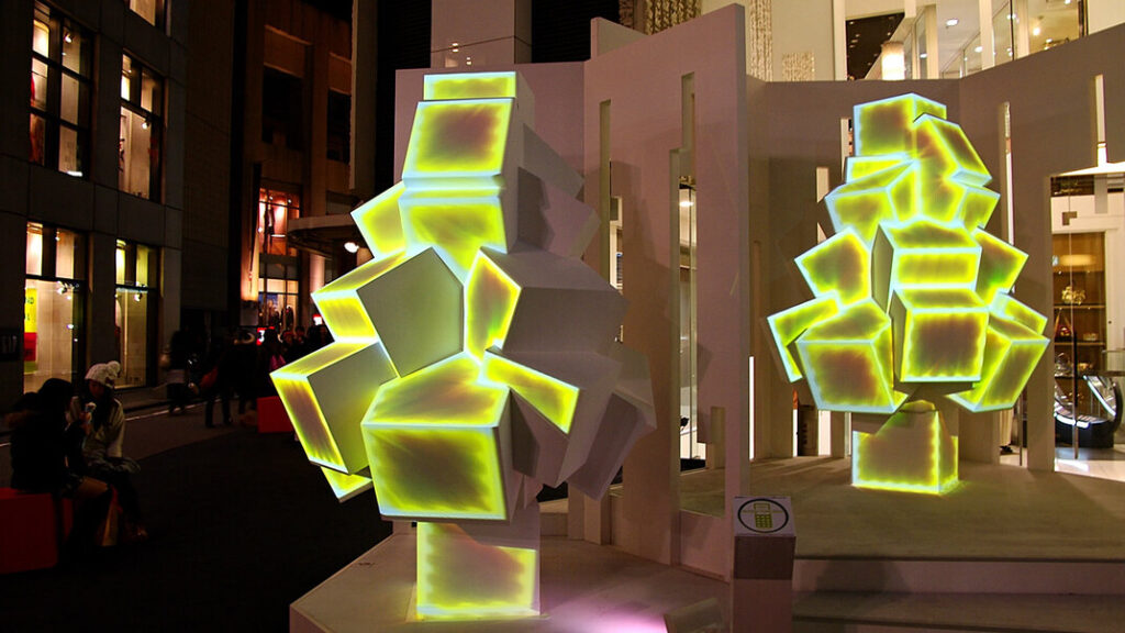 masaru-ozakis-christmas-mapping-installation